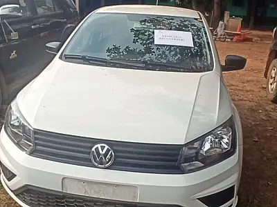 Polícia boliviana recupera carro brasileiro atravessado pela fronteira