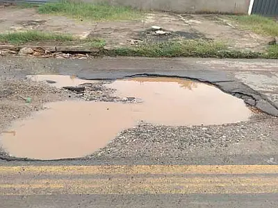 Concurso gera mais de 400 fotos de buracos em vias públicas de Corumbá