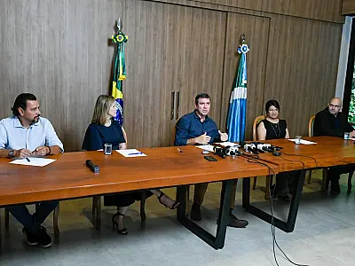 Riedel anuncia últimos quatro secretários do seu governo