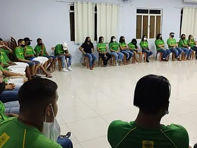 Projeto para estudantes com distorção idade-ano é oferecido em escola estadual de Corumbá