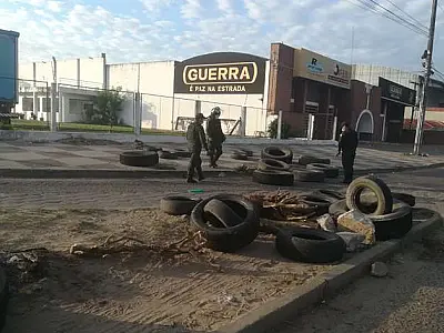 Polícia está nas ruas na tentativa de enfraquecer greve nacional na Bolívia