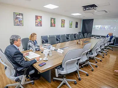 Por videoconferência, ministro debate aumento no fluxo migratório em Corumbá