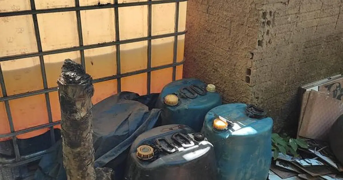 PF estoura ponto de venda de diesel contrabandeado na Bolívia