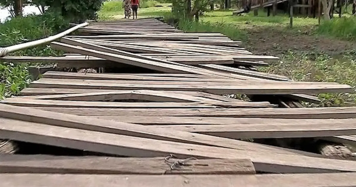 Moradores cobram recuperação de ponte de madeira em Porto Esperança