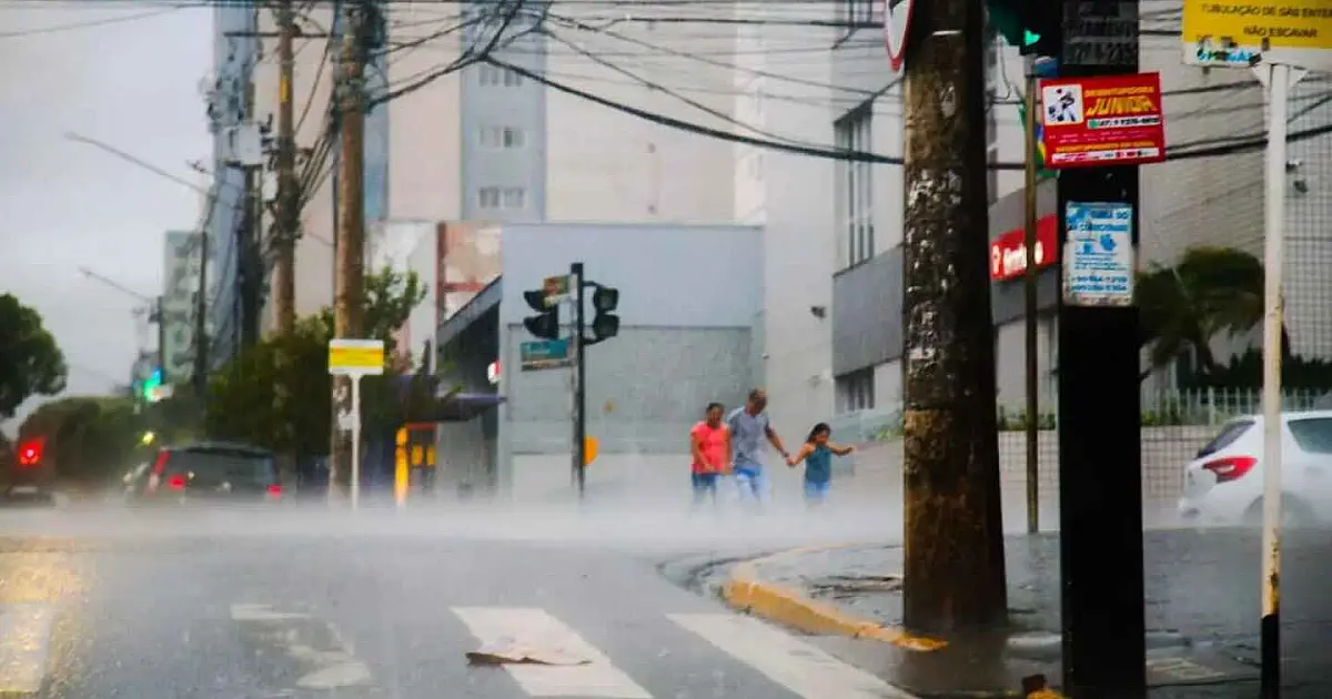 Mato Grosso do Sul registra 319 mil raios em poucas horas de tempestade