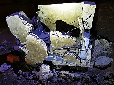 Boliviano é flagrado com quase 9 quilos de cocaína em caixa de concreto