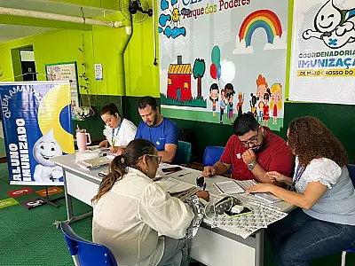 MS começa a revisar caderneta de vacinação nas escolas da rede pública