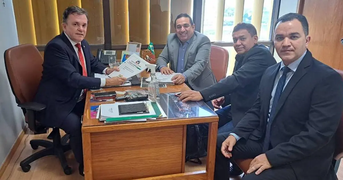 Comitiva busca recursos para Corumbá em Brasília