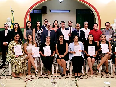 Ministro e 19 juízes bolivianos recebem títulos de hóspede de honra de Corumbá