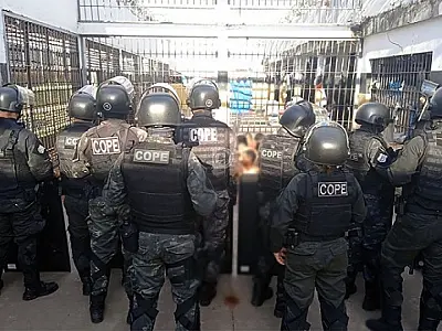"Pente-fino" no Presídio masculino de Corumbá encontra drogas e celulares