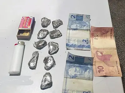 Rapaz é preso vendendo maconha no Poliesportivo