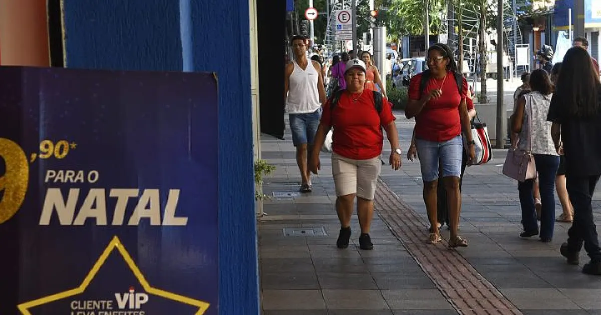 Servidores do estado comemoram o Natal com salário de dezembro antecipado