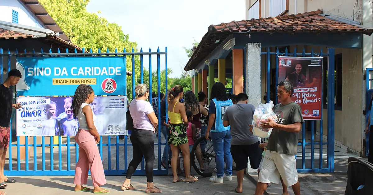 Cidade Dom Bosco entrega cestas básicas a mais de 230 famílias em Corumbá