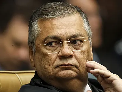 Dino intima partidos a explicar controle de emendas parlamentares