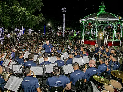 Em concerto a céu aberto, Academia Manoel Florêncio prova sua versatilidade e competência