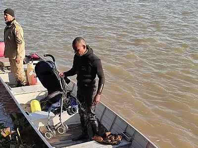 Barco levava oito passageiros além da capacidade e piloto é investigado por mortes