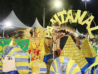 Acadêmicos do Pantanal encerra primeira noite de desfiles com os signos do zodíaco
