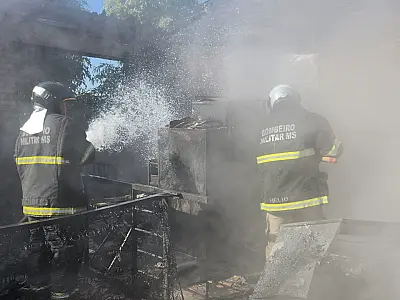 Cônsul da Bolívia agradece Bombeiros e descarta incêndio criminoso na delegacia