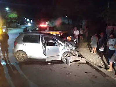 Grávida é socorrida em colisão com carros no Jardim dos Estados