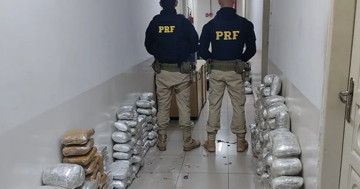 Casal preso em Corumbá transportava mais de 200 kg de drogas em 14 malas