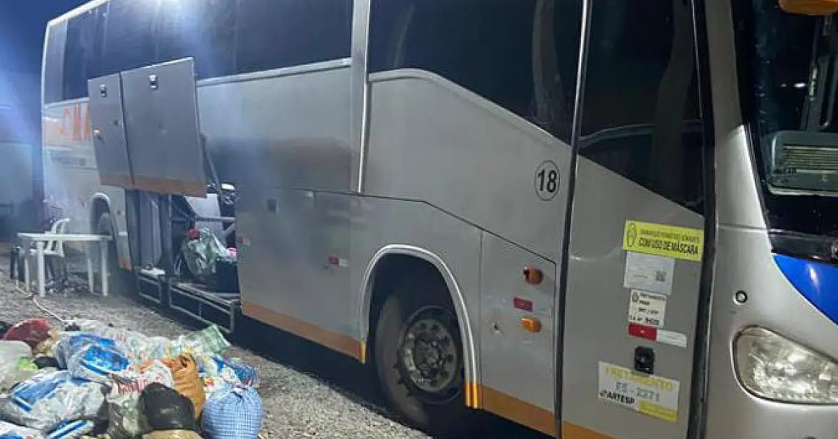 PF flagra ônibus clandestino com 40 estrangeiros ilegais em Corumbá