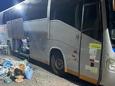 PF flagra ônibus clandestino com 40 estrangeiros ilegais em Corumbá