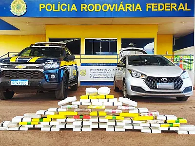 Cinco pessoas são presas com carregamento de drogas que seguiam para Capital