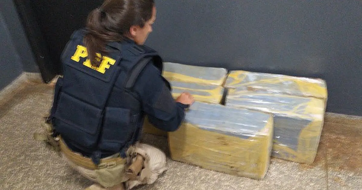 Motorista de aplicativo é flagrado com 115,7 Kg de maconha