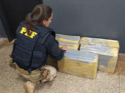 Motorista de aplicativo é flagrado com 115,7 Kg de maconha