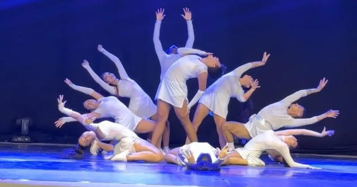 Dia Internacional da Dança é celebrado com apresentações às margens do Rio Paraguai