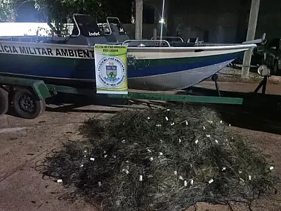 PMA apreende 700 metros de redes de pesca e devolve 30 kg de peixe ao rio Paraná