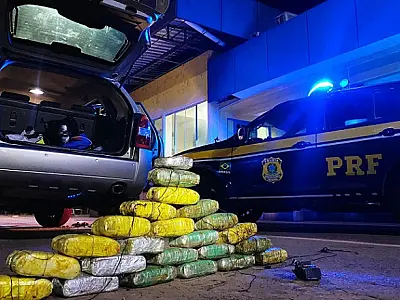 Dois bolivianos são presos traficando 24kg de drogas para São Paulo