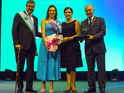 Por excelência e comprometimento, Reinaldo Azambuja recebe Troféu Pilares do MS
