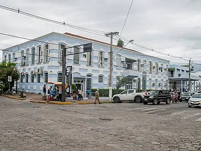 Alunos de Enfermagem apontam irregularidades na Santa Casa e vereador recorre a juíza