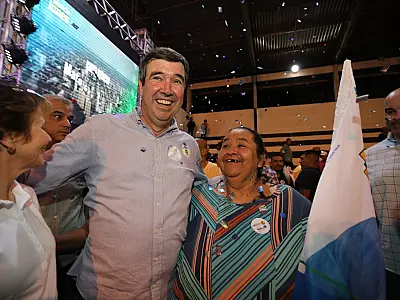 Em Corumbá, Eduardo Riedel avisa: "O município será o polo logístico de MS"