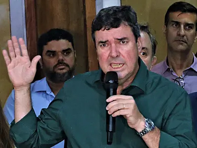 Riedel suspende desmatamentos e assume protagonismo para salvar o Pantanal