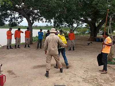 Bombeiros realizam ação educativa de prevenção e combate a incêndios florestais