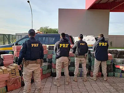 PRF e PM apreendem 3,2 toneladas de maconha