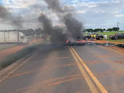 Manifestantes bloqueiam rodovias em MS após anúncio da vitória de Lula