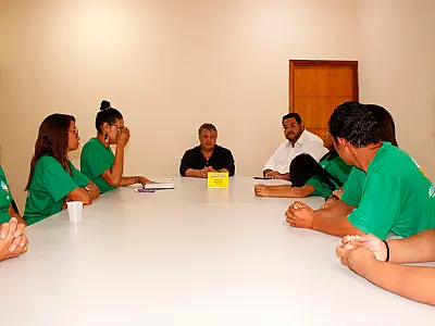Parceria entre Prefeitura e GAAVLC busca soluções para bem-estar animal em Ladário