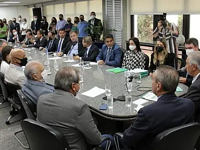 Deputados discutem projetos de reestruturação de carreira dos servidores estaduais