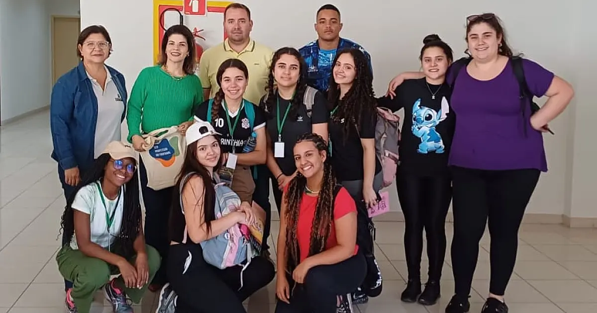 Alunos do Instituto Acaia de São Paulo fazem pesquisa turística sobre Corumbá