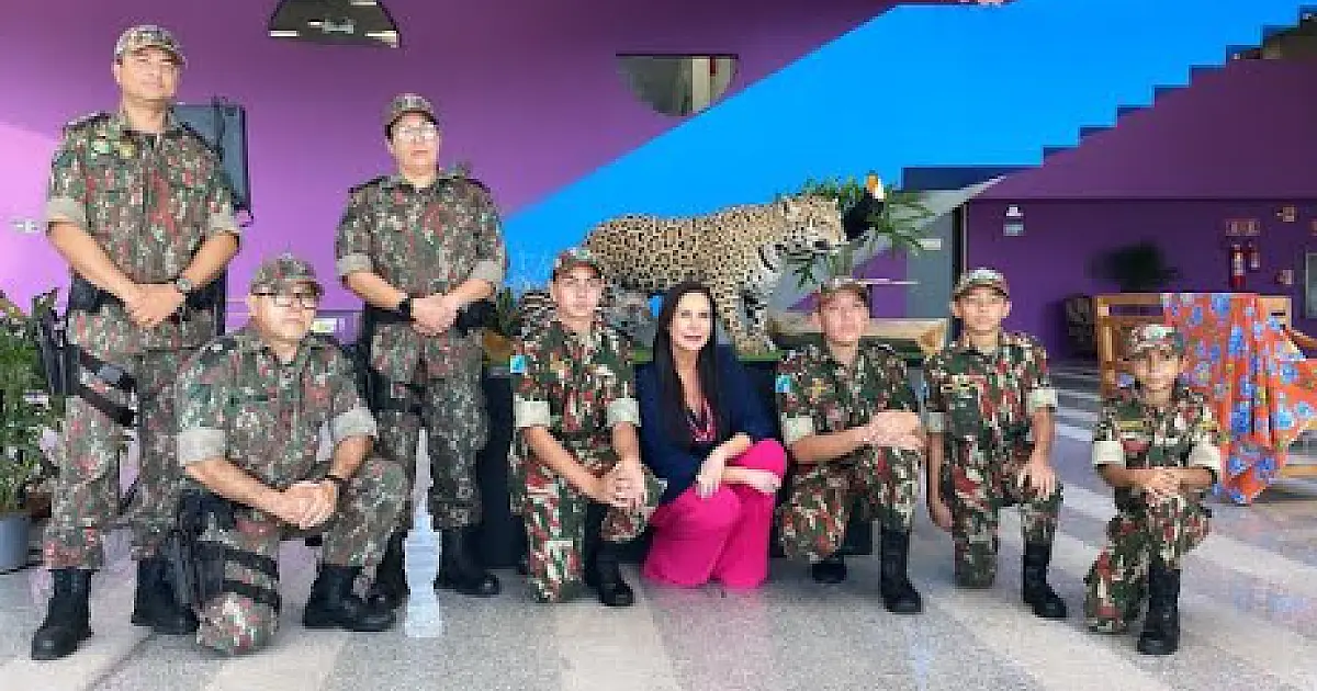 Onça-pintada e mais três animais empalhados são entregues para o acervo do Bioparque Pantanal