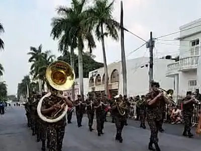 Começa desfile cívico-militar em comemoração aos  244 anos de Corumbá