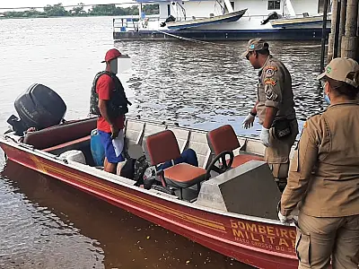 Mulher com dores e mobilidade comprometida é resgatada de barco no Paiaguás