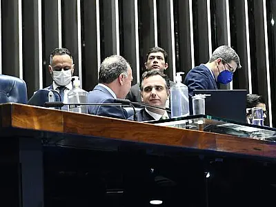 Senado vota hoje projeto que limita a 17% o ICMS sobre combustíveis