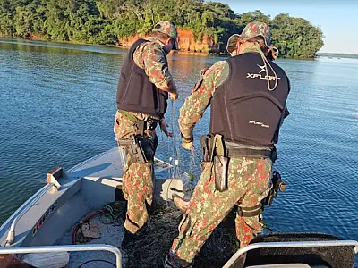 PMA apreende 1.050 metros de redes e devolve 56 peixes aos rios Paraná e Sucuriú