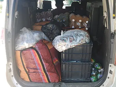 Carro boliviano é apreendido com mercadorias, folhas de Coca e Lechia