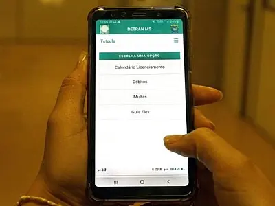 Serviços públicos estão disponíveis na palma mão durante feriado da Proclamação da República
