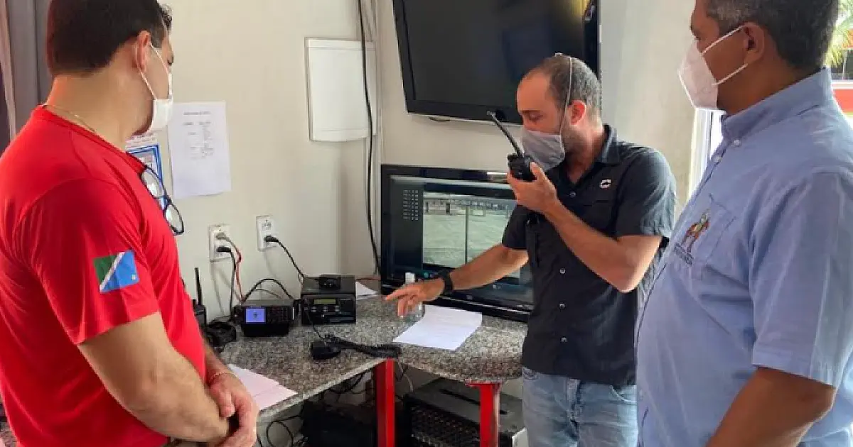 Rádios doados pelo IHP vão facilitar a comunicação da população com Bombeiros